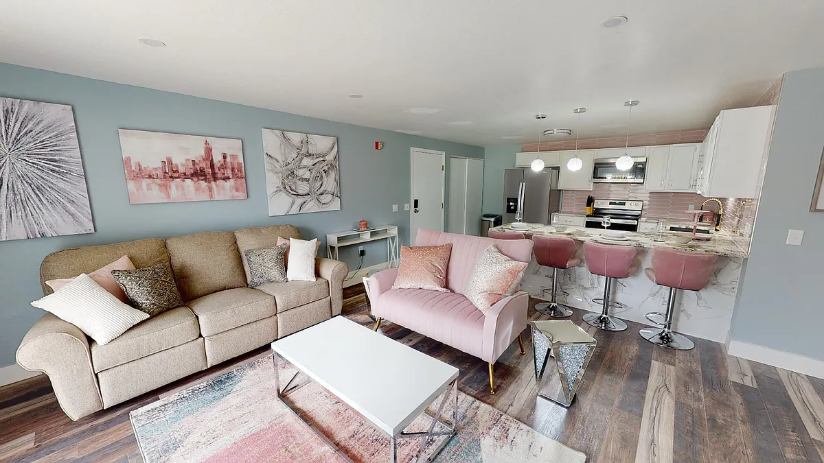 Building Photo - 610 N Kensington Dr #2