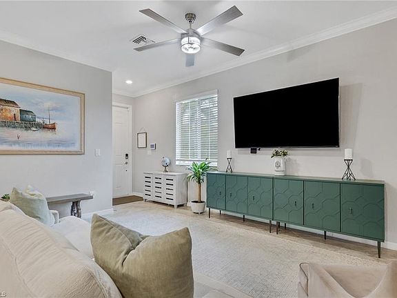 4th image of 10100 Tin Maple DR #11