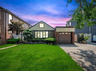 172-14 67th Ave, Flushing, NY 11365