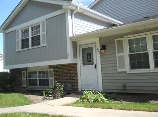 1626 Timber Trl, Wheaton, IL 60189