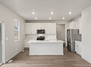 3401 N Browning St, Eagle Mountain, UT 84005