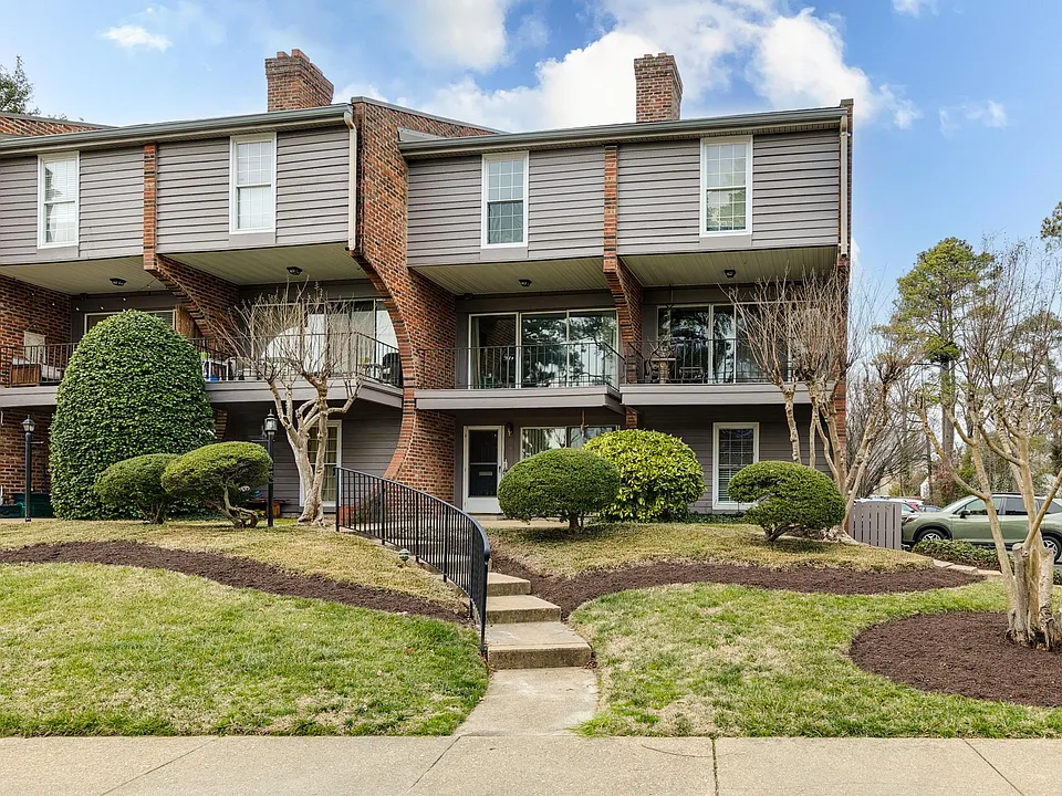 5900 Patterson Ave #1
