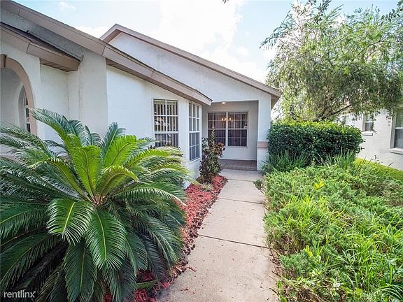 5th image of 16138R Magnolia Hill St
