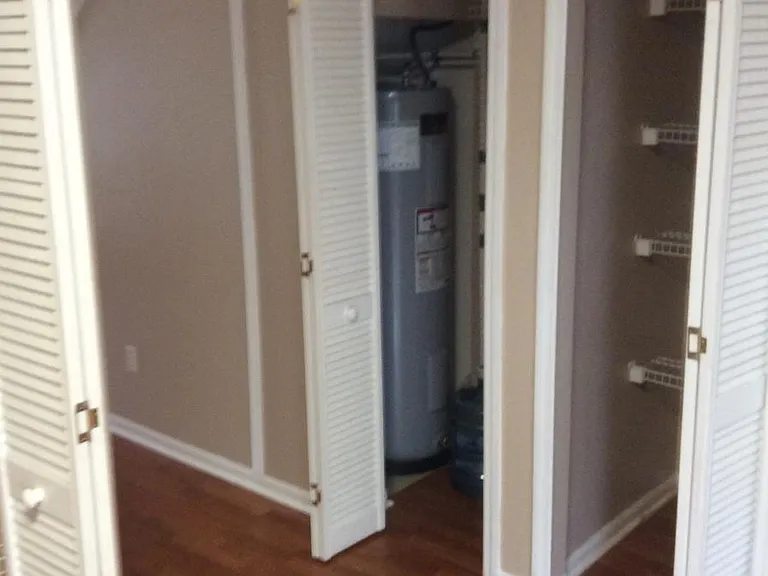 556 Green Spring Cir — Photo 21