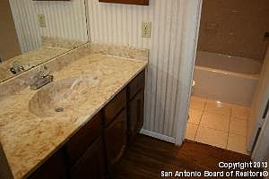 5th image of 8718 Woods End St