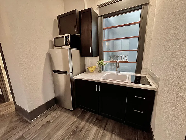 8212 N Denver Ave #6 — Photo 6