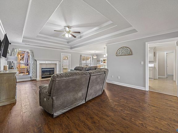 2nd image of 107 Cedar Glen Dr