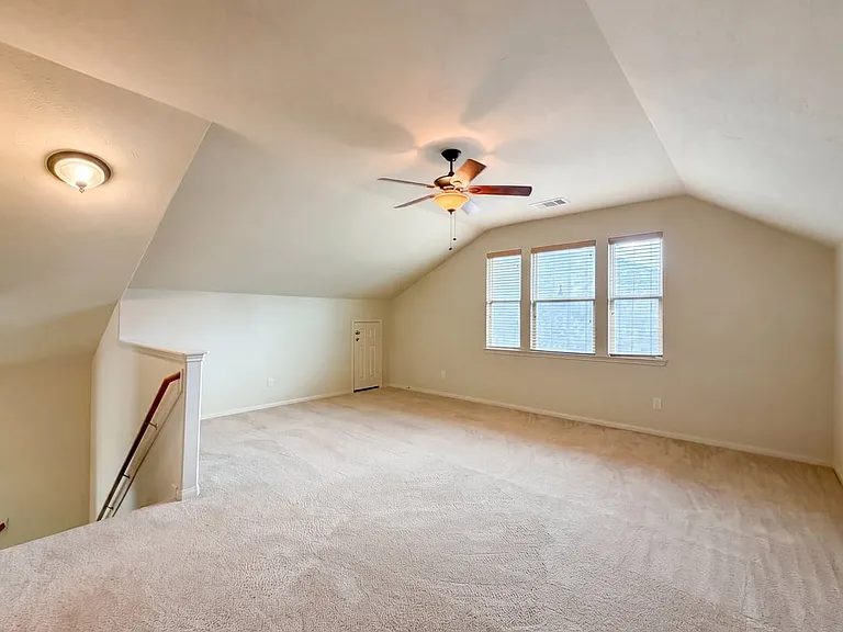 4715 Autumn Pine Ln — Photo 12