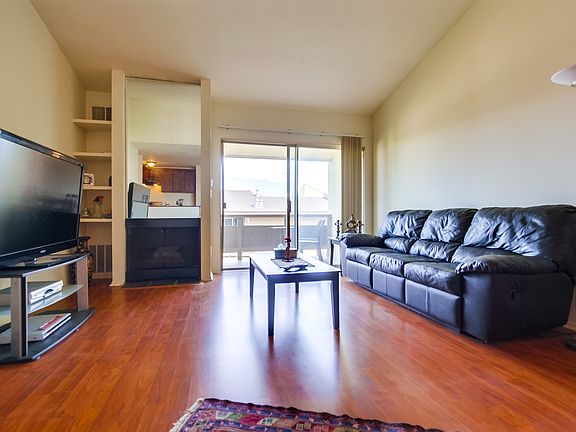 2nd image of 1625 Hotel Cir S Unit C302