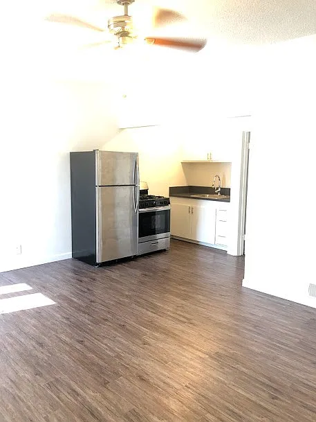 1 bed, 500 sqft, $1,995 — Photo 1