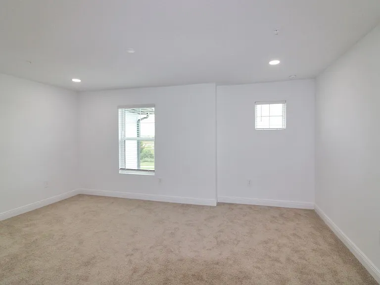 17978 Broadleaf Loop — Photo 12