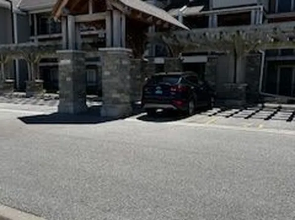 2 Anchorage Cres W, Collingwood, ON