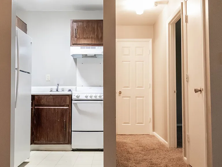 Meadow View Apartments — Photo 31