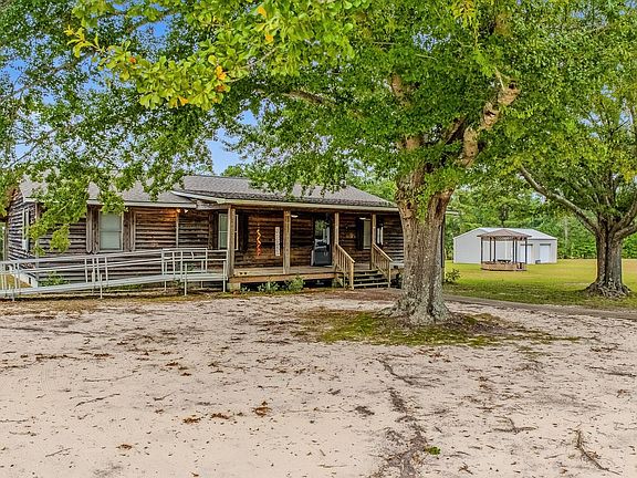 3rd image of 24 Langley Cir