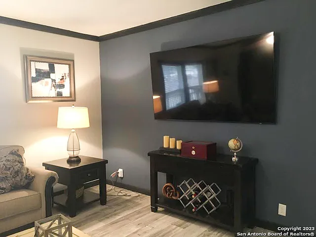 368 Northlake Dr — Photo 9