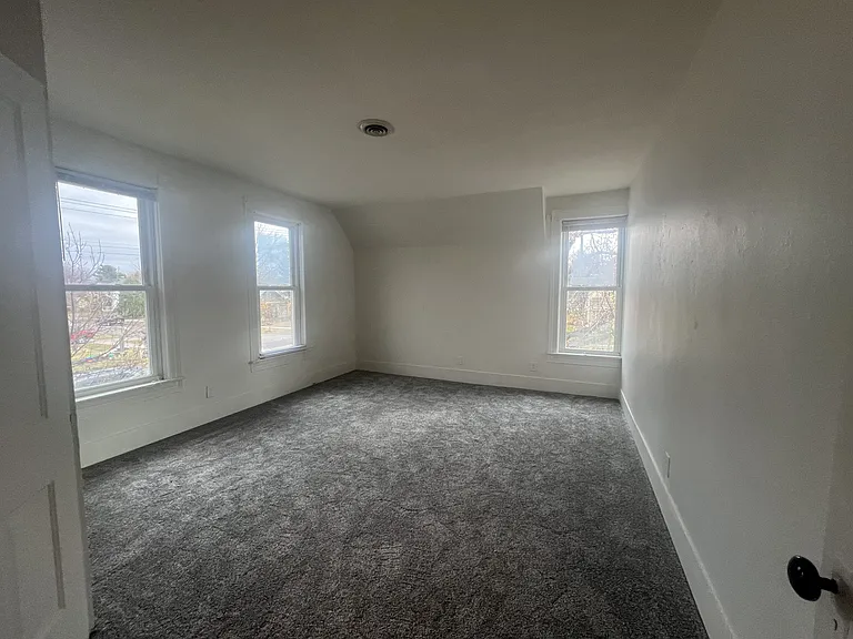 1417 Birch St — Photo 11