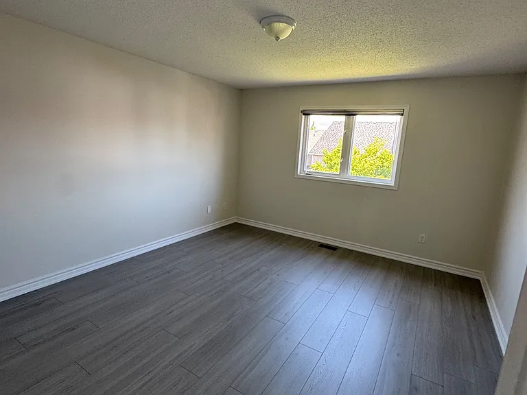 1111 Glenbourne Dr — Photo 20