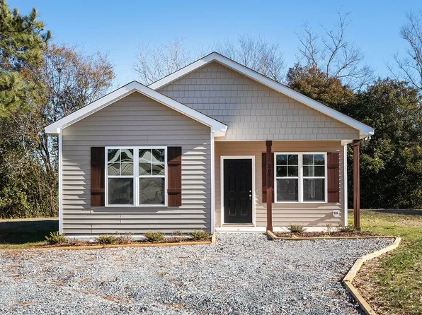 207 E King Cir, Benson, NC 28501
