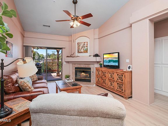 3rd image of 821 DUSTY ROSE Drive