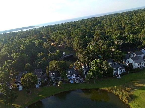 2nd image of 19 Osprey Ln
