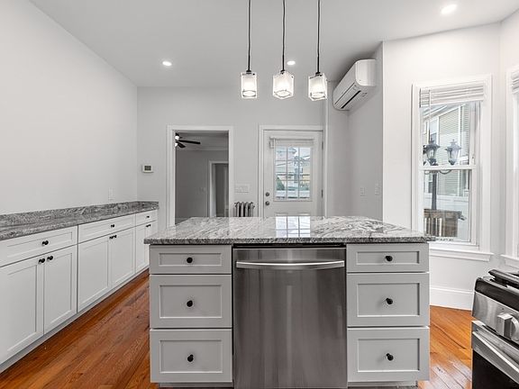 5th image of 384 Adams St APT 1