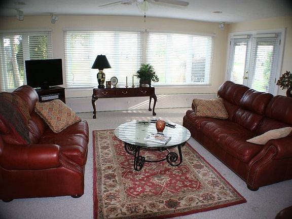 4th image of 110 Westcliff Dr