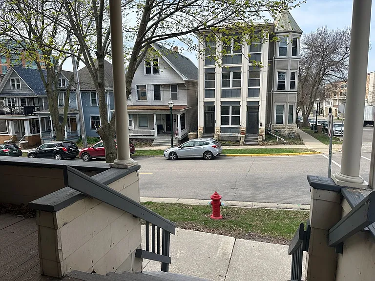 203 S Henry St — Photo 13
