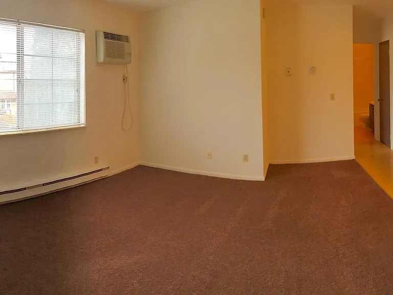 Oak Glen Apartments — Photo 6