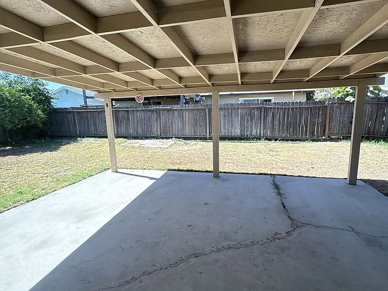 1737 W Buena Vista Ave — Photo 15
