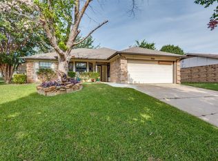 5008 Green Hollow Dr, Arlington, TX 76017