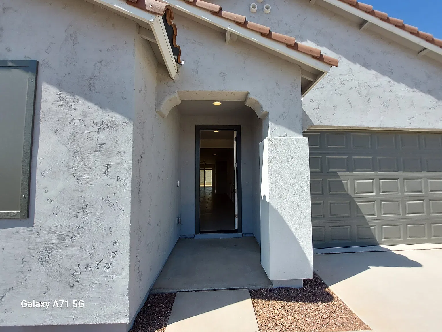 4 bed, 2196 sqft, $2,200 — Photo 4