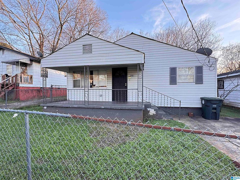1st image of 3921 Viola Ave SW