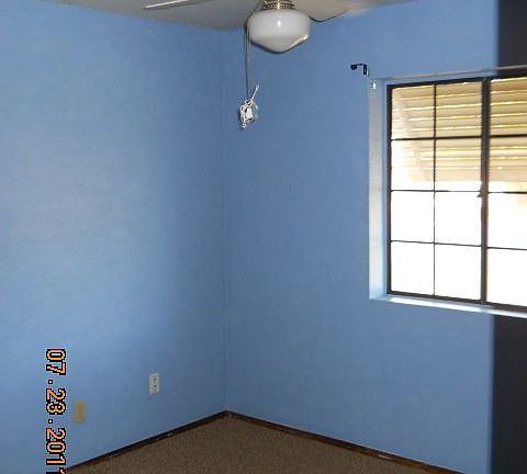 5th image of 3706 E Grove Ave