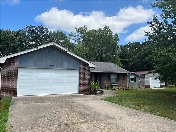 2nd image of 22784 Lake Forest Ct
