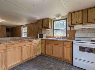 326 Iron Mountain Rd, Luling, TX 78648