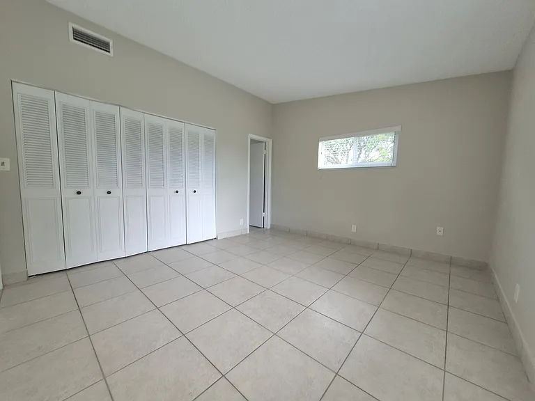 5510 Lakewood Cir S #C — Photo 19