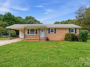 913 Harper Rd, Gastonia, NC 28056