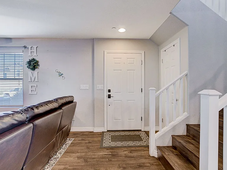 1045 Spotted Saddle St — Photo 5
