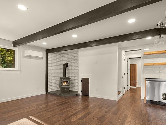 2nd image of 71 Tamarac Ln