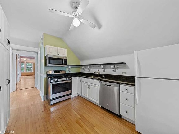 3rd image of 3816 N Damen Ave APT 3