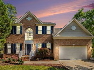 216 Chieftain Dr, Holly Springs, NC 27540