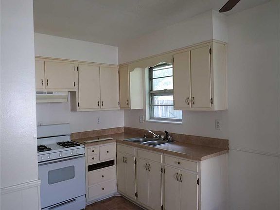 2nd image of 222 Linda Dr
