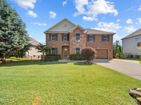 6018 Pembridge Rd, Knoxville, TN 37912