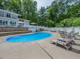 1 Audubon Dr, Denville, NJ 07834