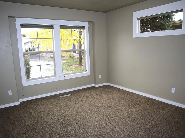 2895 E Deerhill Dr — Photo 15