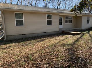 719 Mill St, Manchester, TN 37355