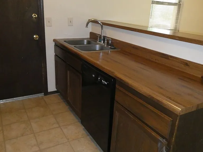 4608 W Knox Dr — Photo 6