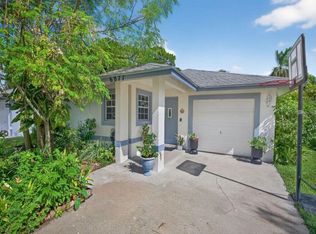 6877 3rd St, Jupiter, FL 33458