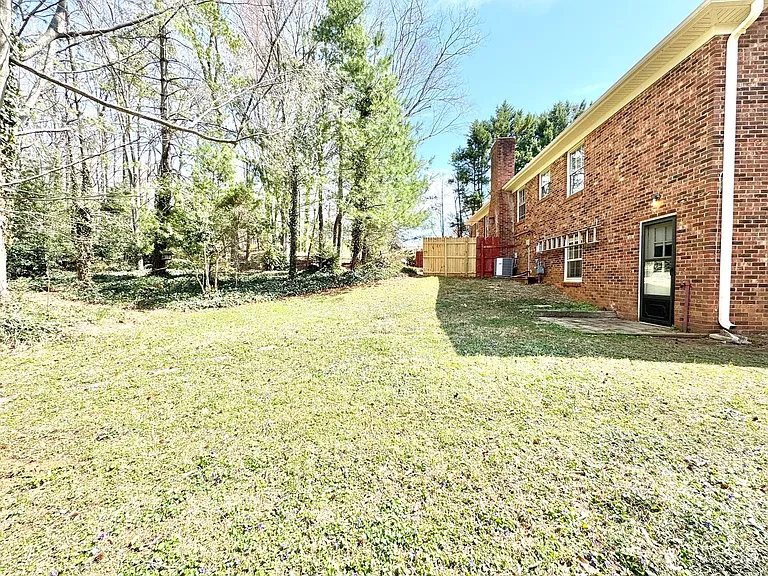 6104 Buckhorn Rd — Photo 21