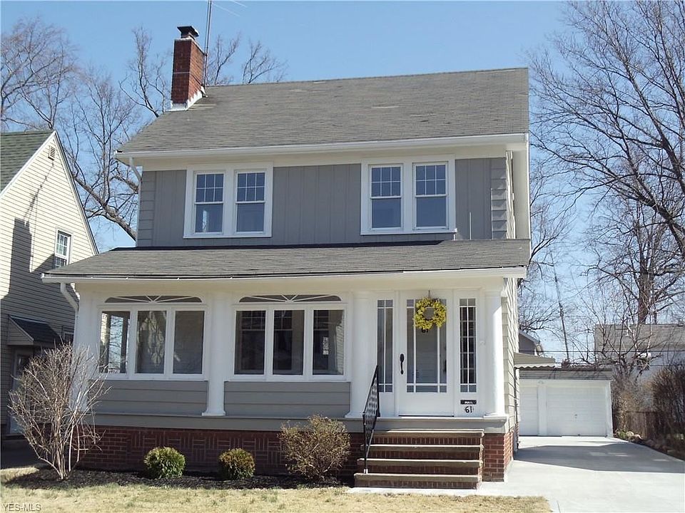 1st image of 61 E 219th St